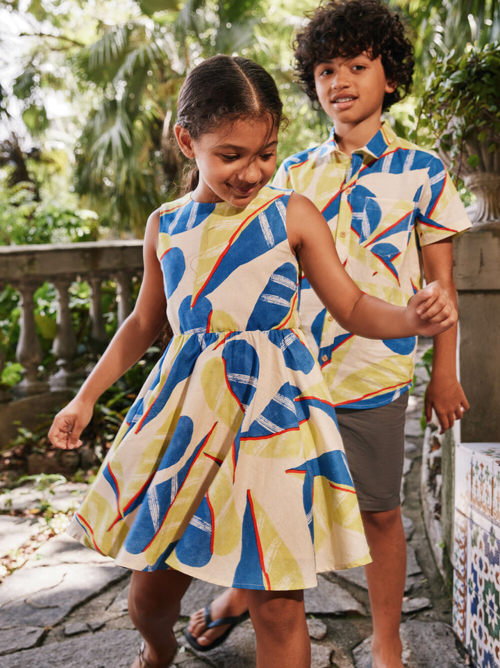 TEA COLLECTION NIÑA VESTIDO OPEN BACK TWIRL TROPICAL LEAF