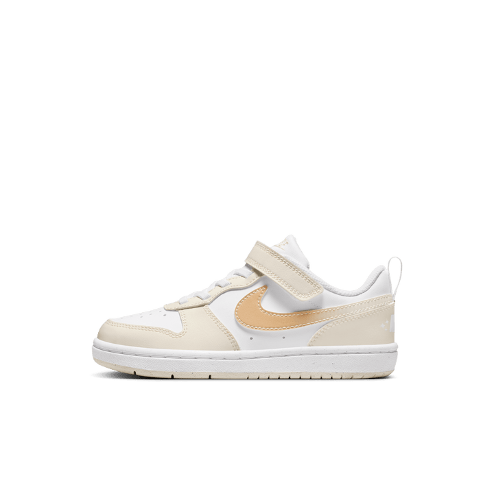 NIKE NIÑO ZAPATILLA COURT BOROUGH LOW BBALL BPV WHT/SHIMMER/CHALK