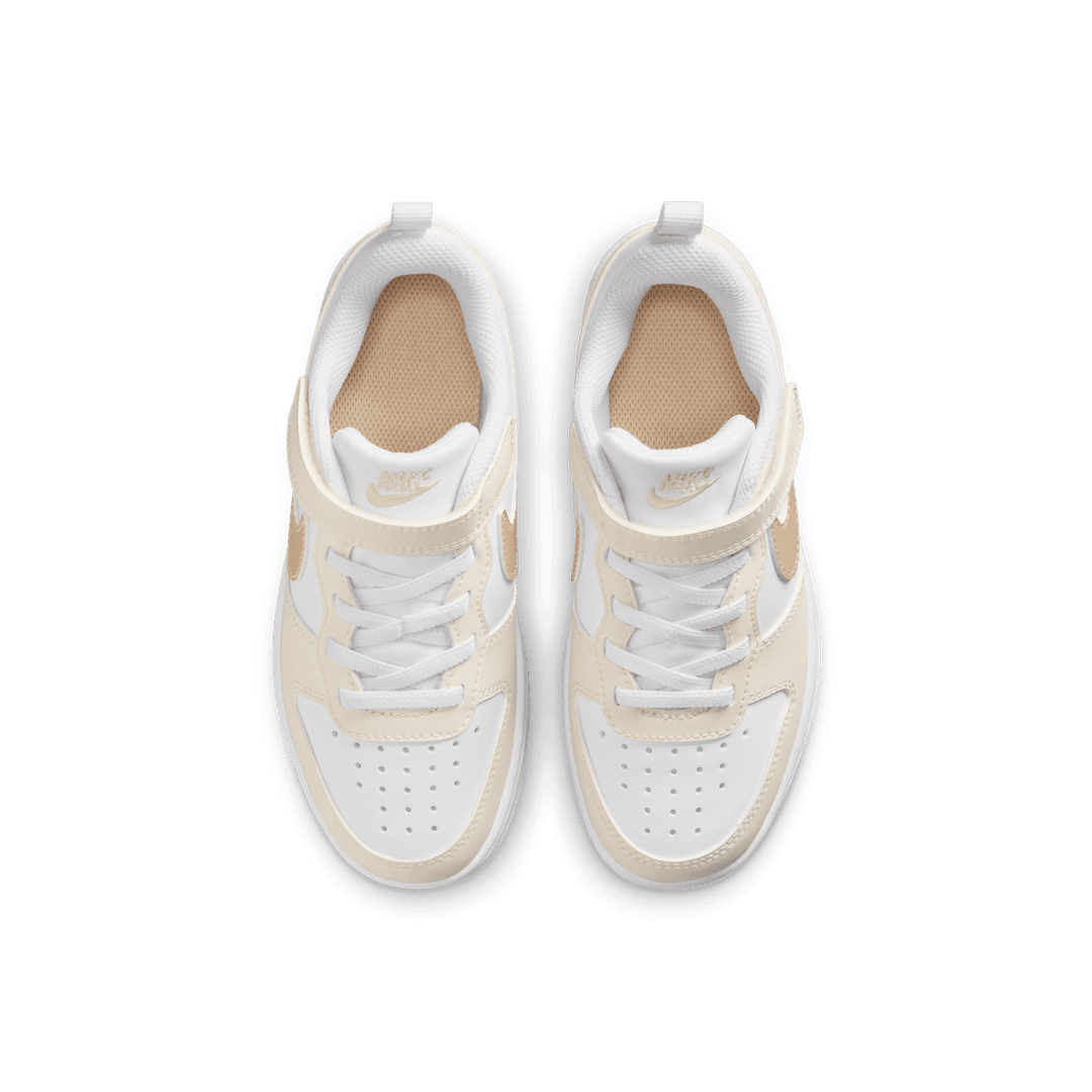 NIKE NIÑO ZAPATILLA COURT BOROUGH LOW BBALL BPV WHT/SHIMMER/CHALK