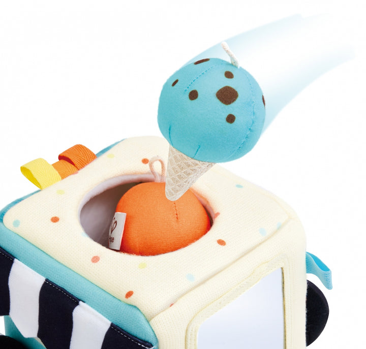 HAPE CAMIÓN DE HELADOS CON BOLA SENSORIAL