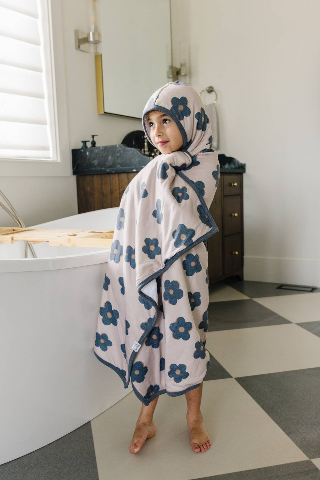 COPPER PEARL BEBE NIÑA TOALLA CON CAPUCHA GEMMA IN TAN PREMIUM BIG