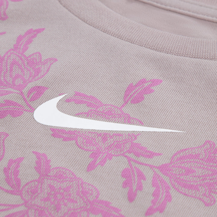 NIKE NIÑA CONJ. DE SHORT NKG LACE IT UP FT LIGHT MAGENTA