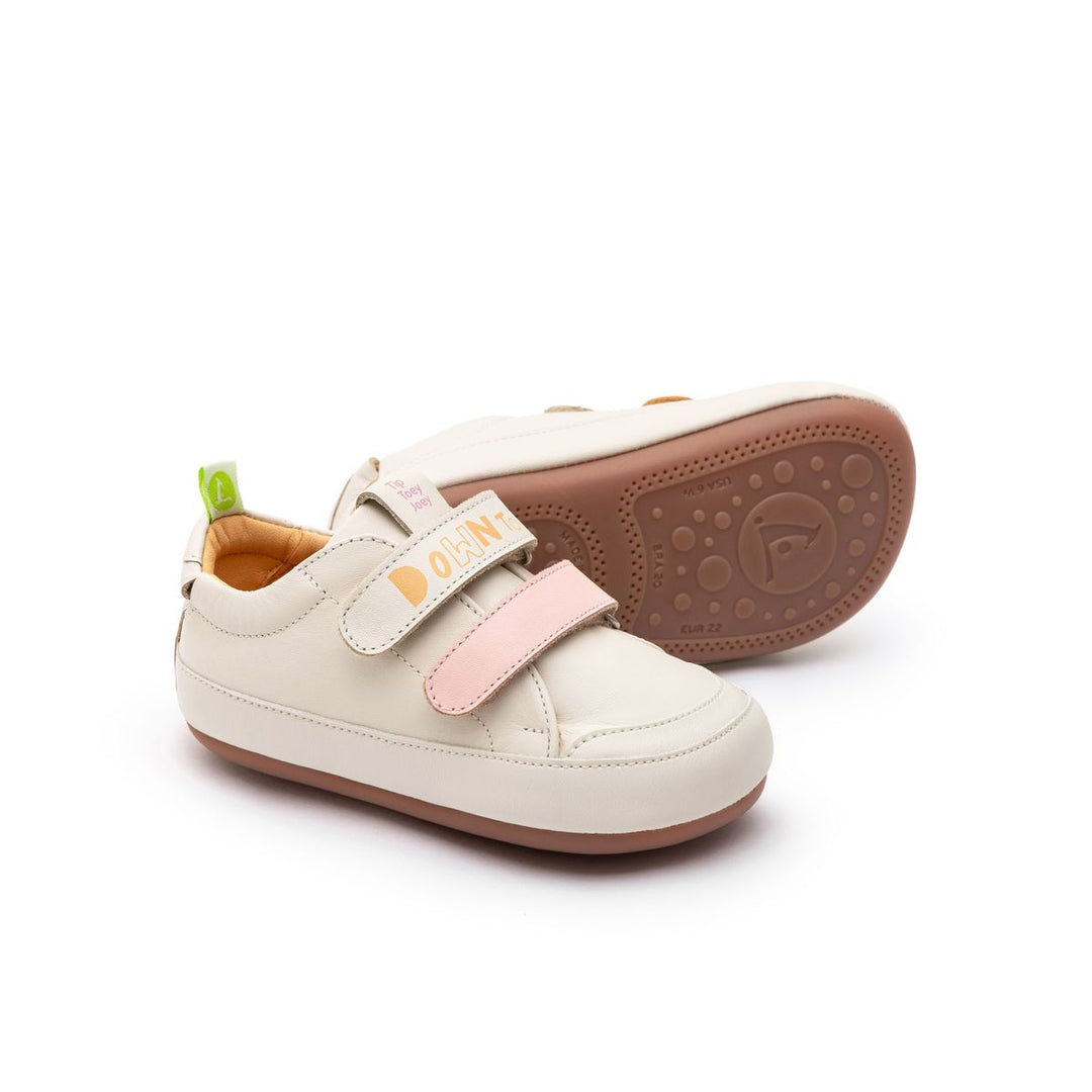 TIP TOEY JOEY BEBE NIÑA ZAPATILLA BOSSY DOWN TO EARTH TAPIOCA/ BLOSSOM PINK/ PAPAYA