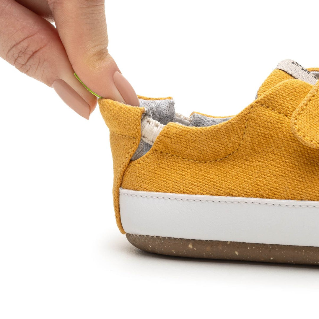 TIP TOEY JOEY BEBE NIÑO ZAPATILLA BOSSY GREEN AMARELO CAJA ECO CANVAS