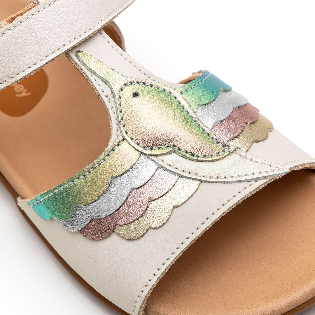 TIP TOEY JOEY NIÑA SANDALIA HUMMINGBIRD TAPIOCA/ BOREAL/ WHITE DREAM