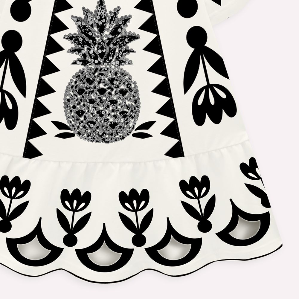 NANAI NIÑA VESTIDO BLANCO BORDADOS NEGRO