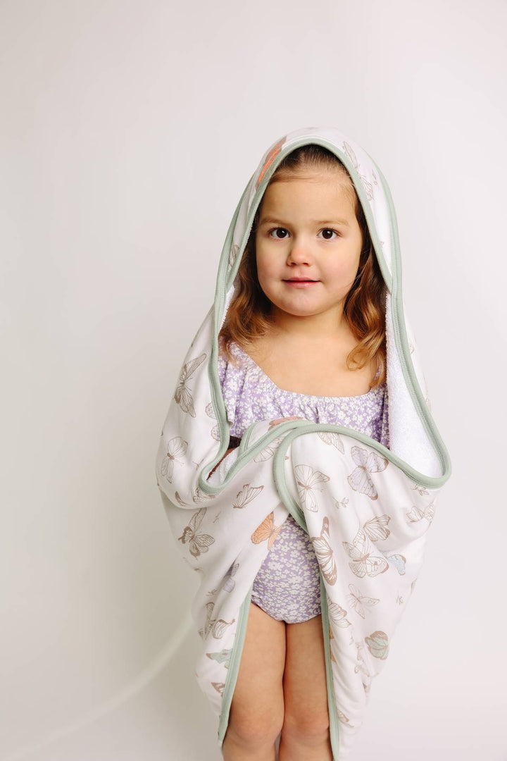 COPPER PEARL BEBE NIÑA TOALLA CON CAPUCHA LUNA PREMIUM