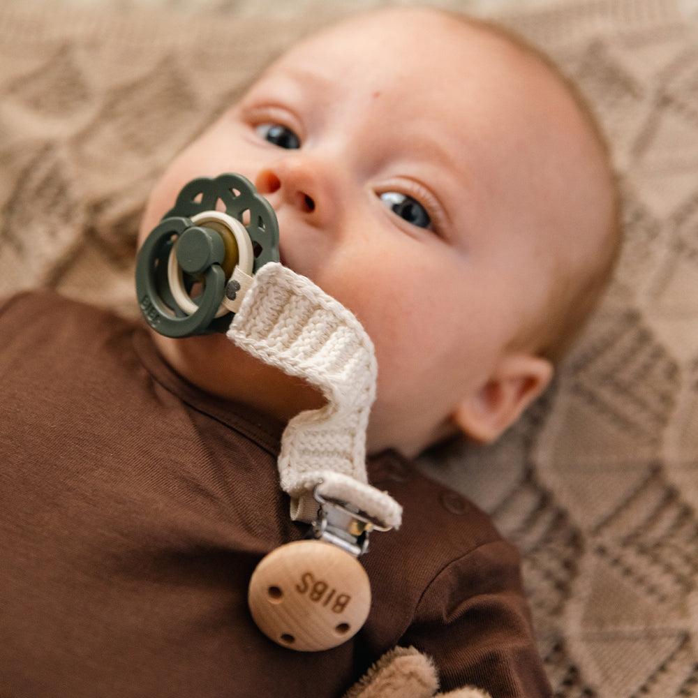 BIBS CLIP PARA CHUPO OSZ KNITTED IVORY