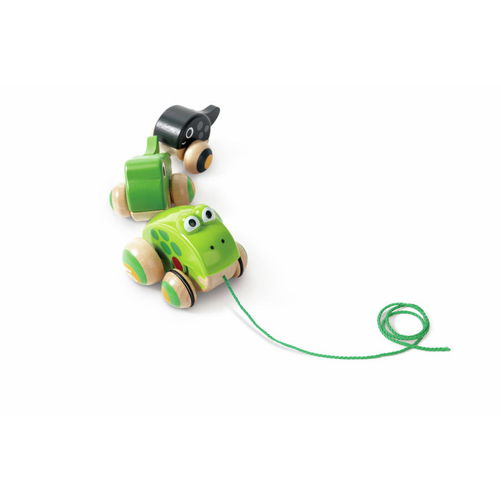 HAPE PULL-ALONG FROG FAMILY
