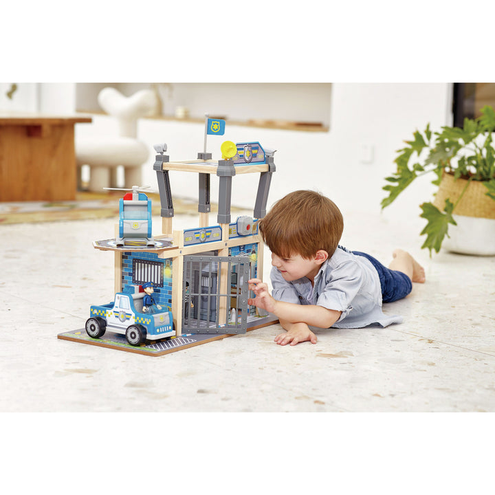 HAPE METRO POLICE DEPT PLAYSET