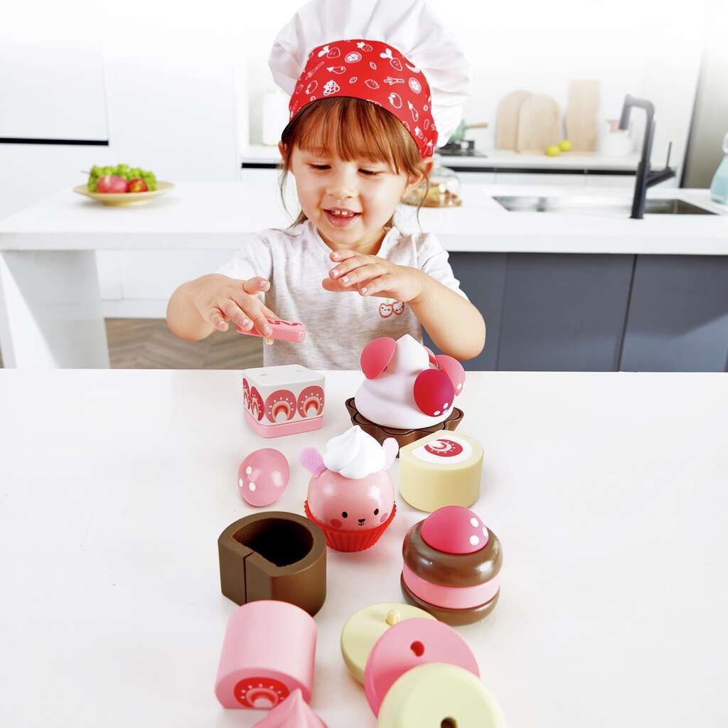 HAPE STRAWBERRY DESSERT SET