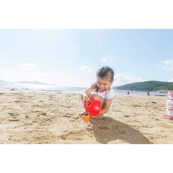 HAPE WATERING CAN RED