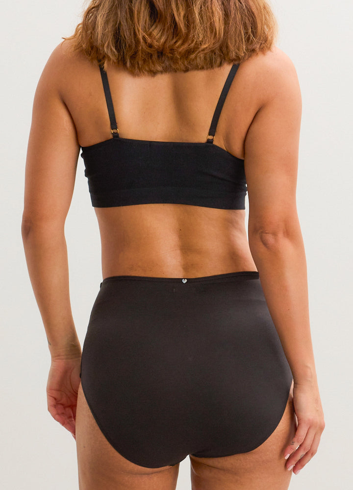 The Essential Nursing and Pumping Bra Black - vista 4