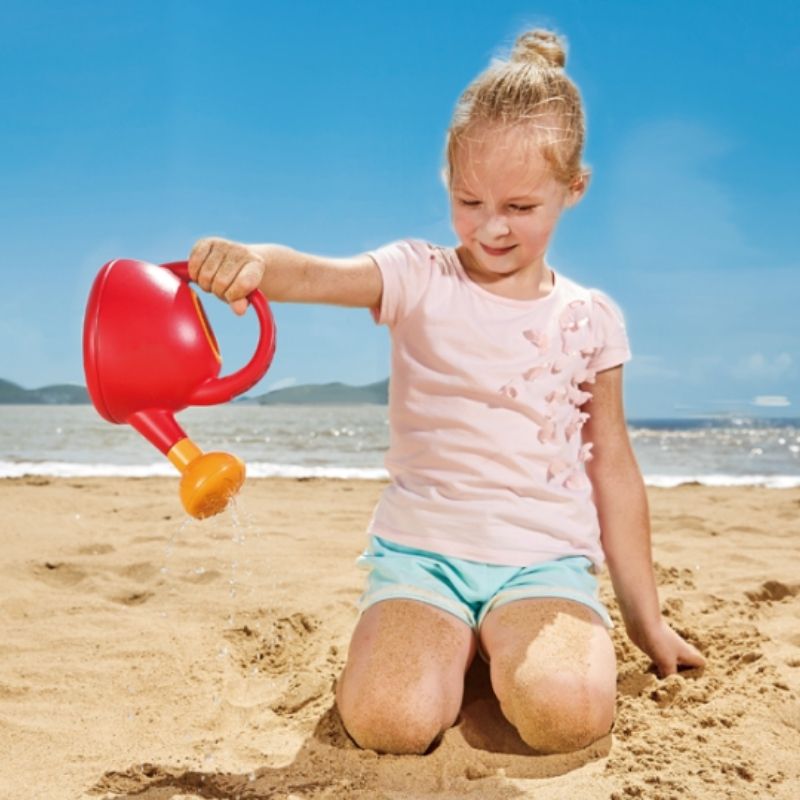 HAPE WATERING CAN RED