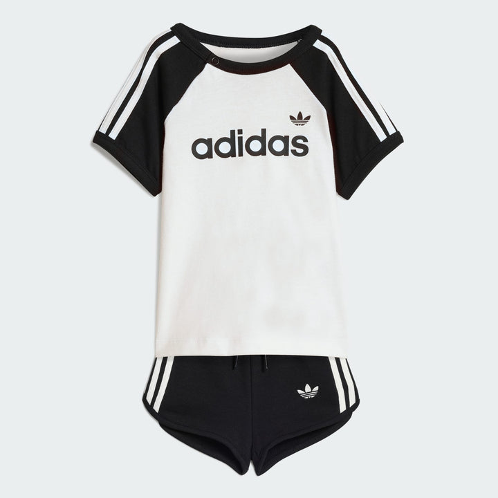 ADIDAS  NIÑO CONJ. DE SHORT CLASSIC SPORT
