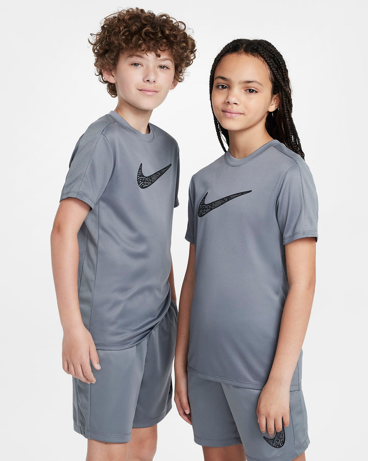 NIKE NIÑO TSHIRT NK DF TRPHY38 SMK/GRY