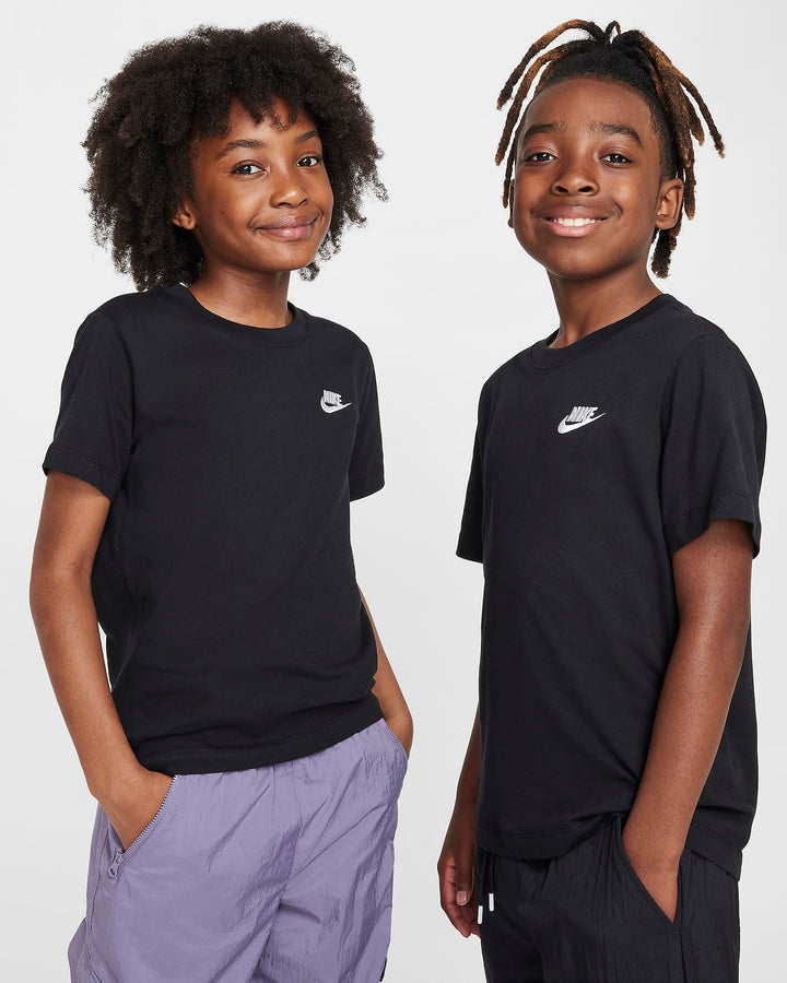 NIKE NIÑO TSHIRT K NSW EMB FUTURA LBR BLK