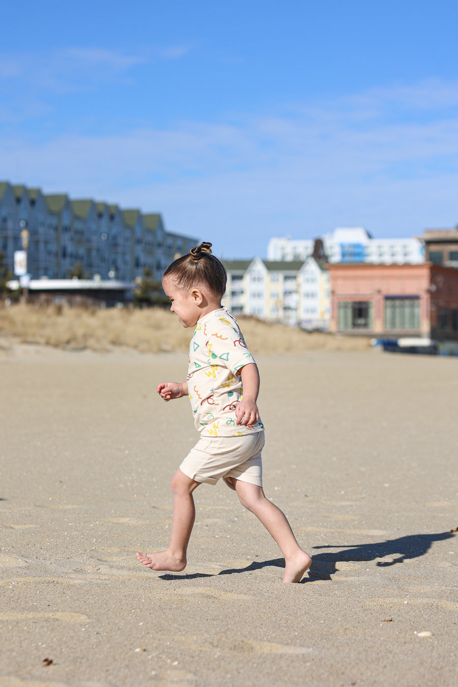 MANIERE NIÑO CONJ. DE SHORT SUMMER FUN BEIGE MULTI