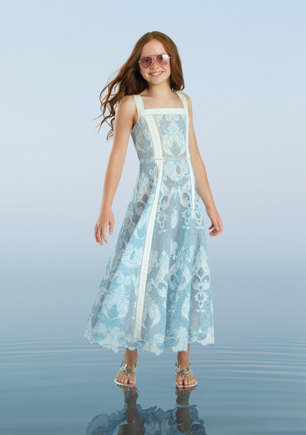 Marlo Vestido Gisele Bordado Maxi Azul para Niña