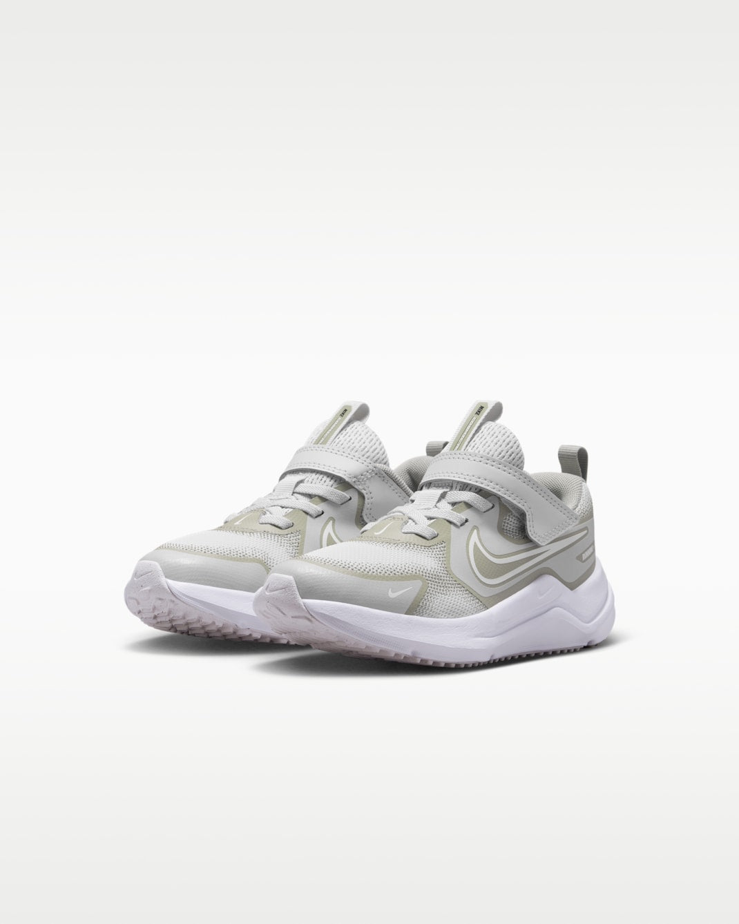NIKE NIÑO ZAPATILLA COSMIC RUNNER PS PHOTON DUST/WHITE SPRUCE FOG