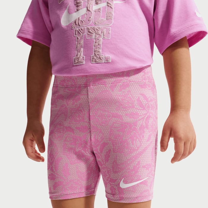 NIKE NIÑA CONJ. DE SHORT NKG LACE IT UP BIKE LIGHT MAGENTA