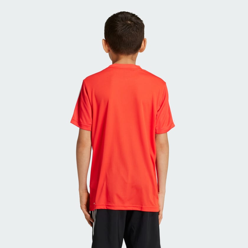 ADIDAS NIÑO TSHIRT BRIRED/WHITE