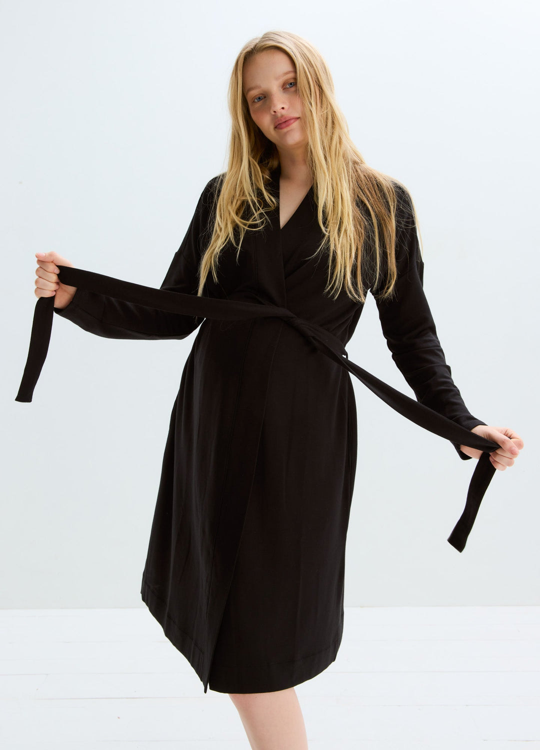 The Robe Black - vista posterior