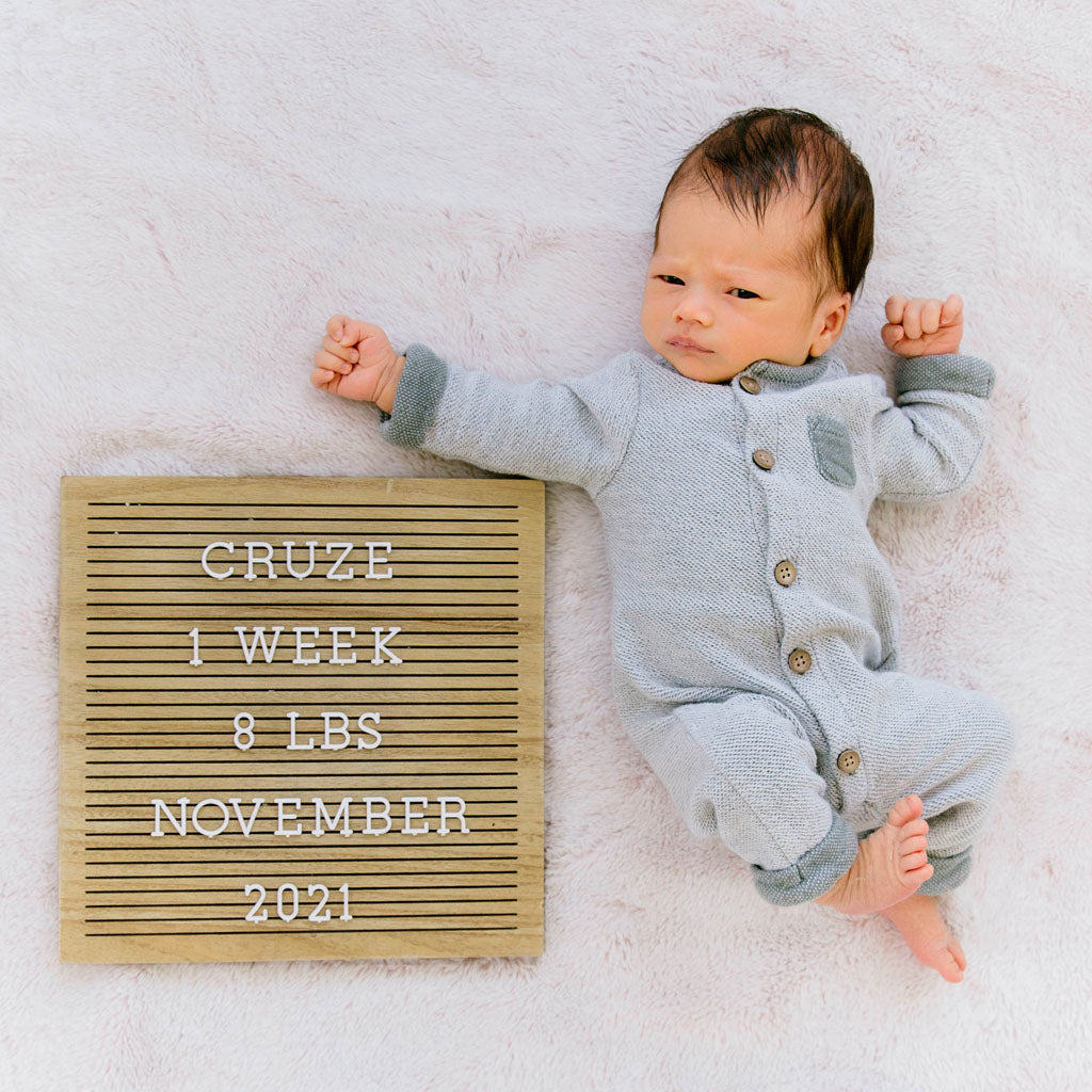 PEARHEAD TABLERO DE LETRAS DE MADERA NATURAL