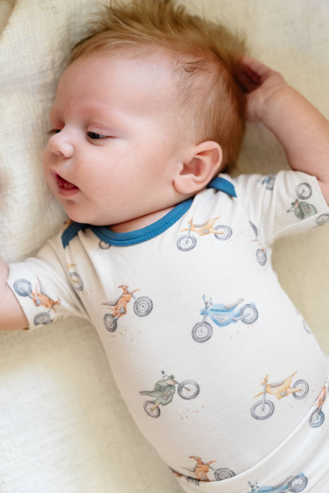 COPPER PEARL BEBE NIÑO BODY RYDER MANGA CORTA