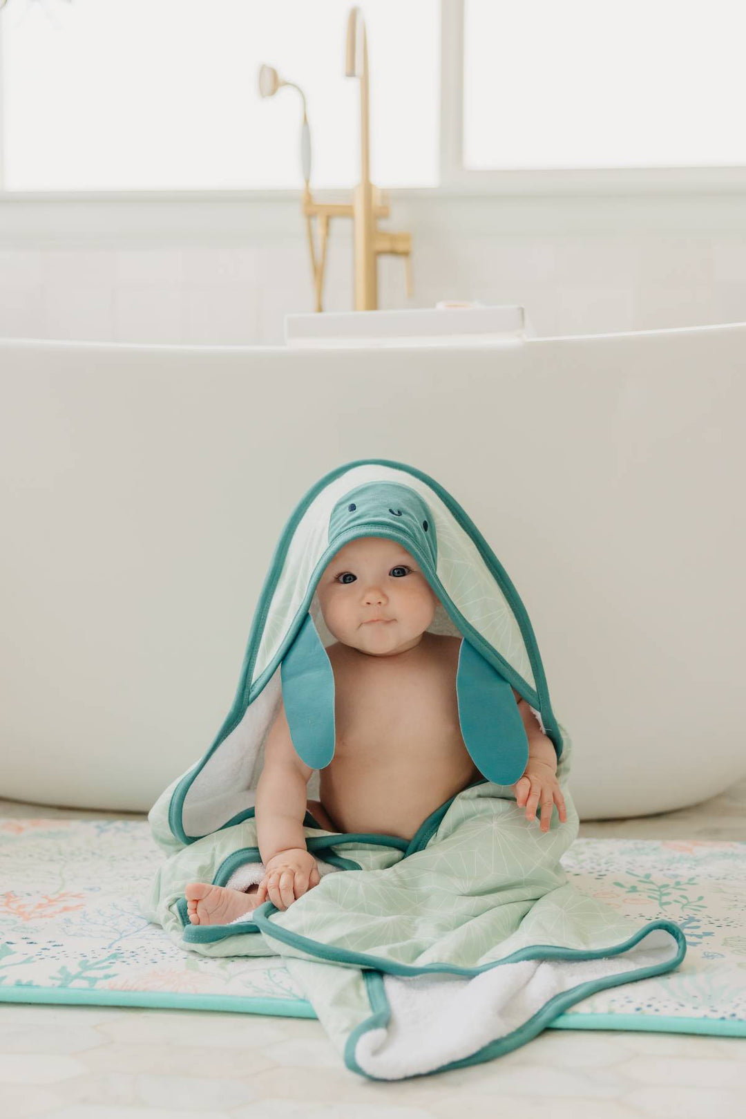 COPPER PEARL BEBE NIÑO TOALLA CON CAPUCHA WADE CHARACTER