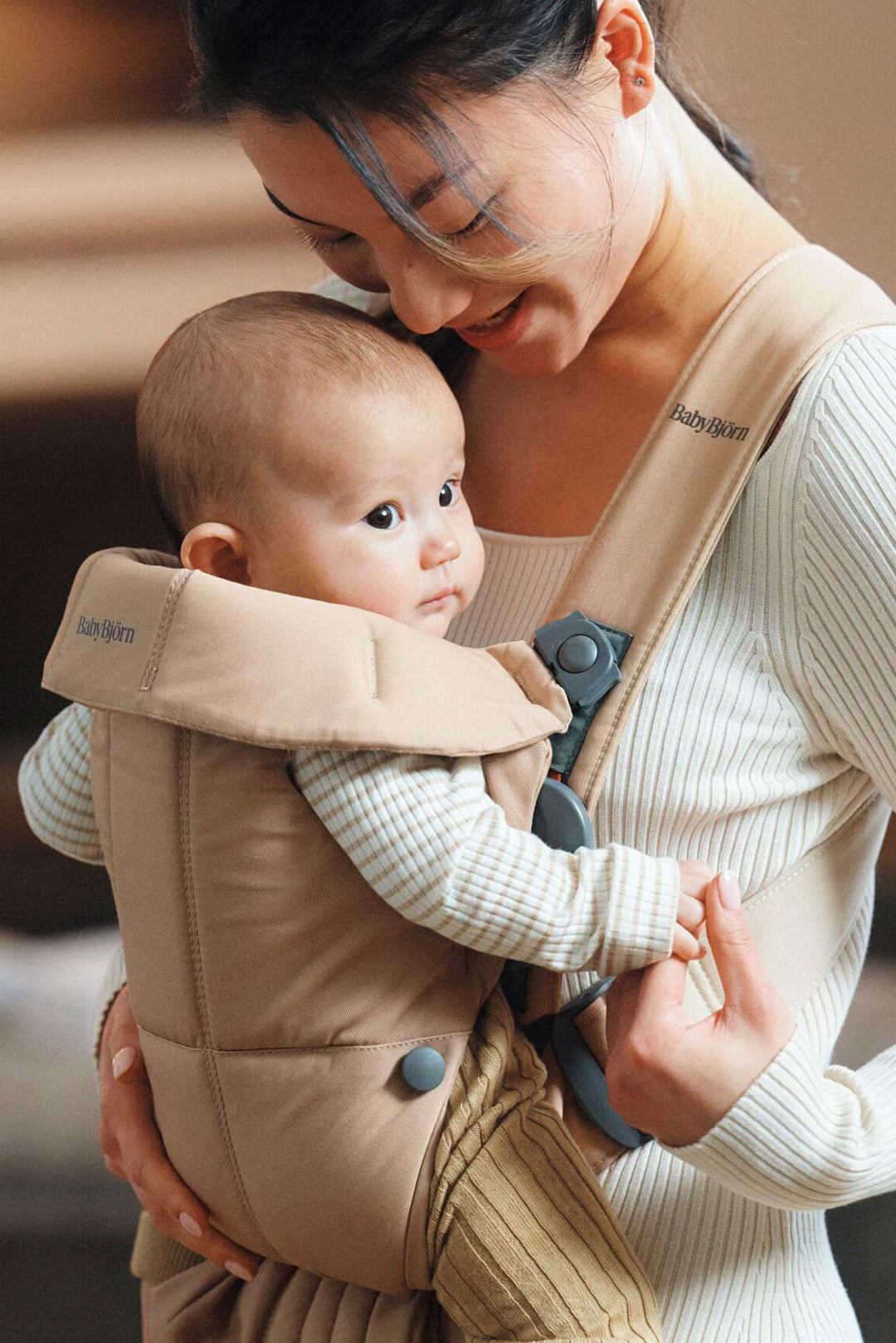 BABY BJORN CARGUERA MINI WOVEN BEIGE