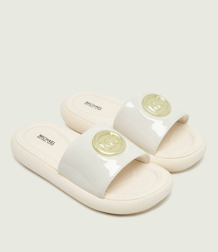 MICHAEL KORS NIÑA CHANCLETA RAELYNN BUBBLE VANILLA PATENT WITH PALE GOLD BUBBLE CHARM