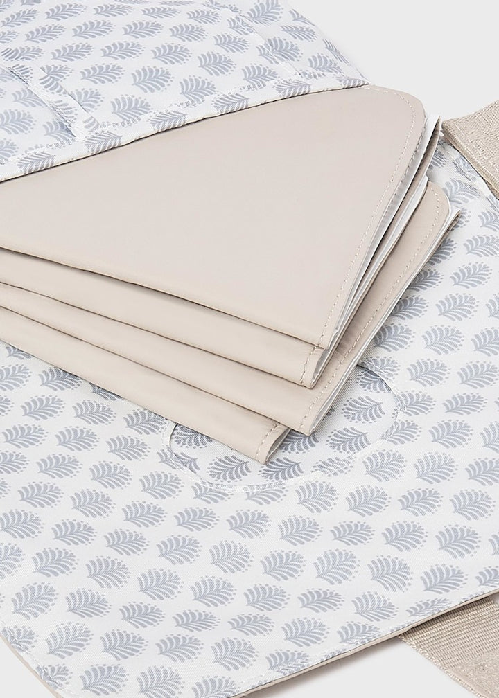 MAYORAL BOLSA Y CAMBIADOR PORTATIL BEIGE