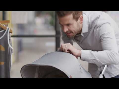 UPPA BABY COCHE VISTA V2 + CANASTA JAKE NEGRO