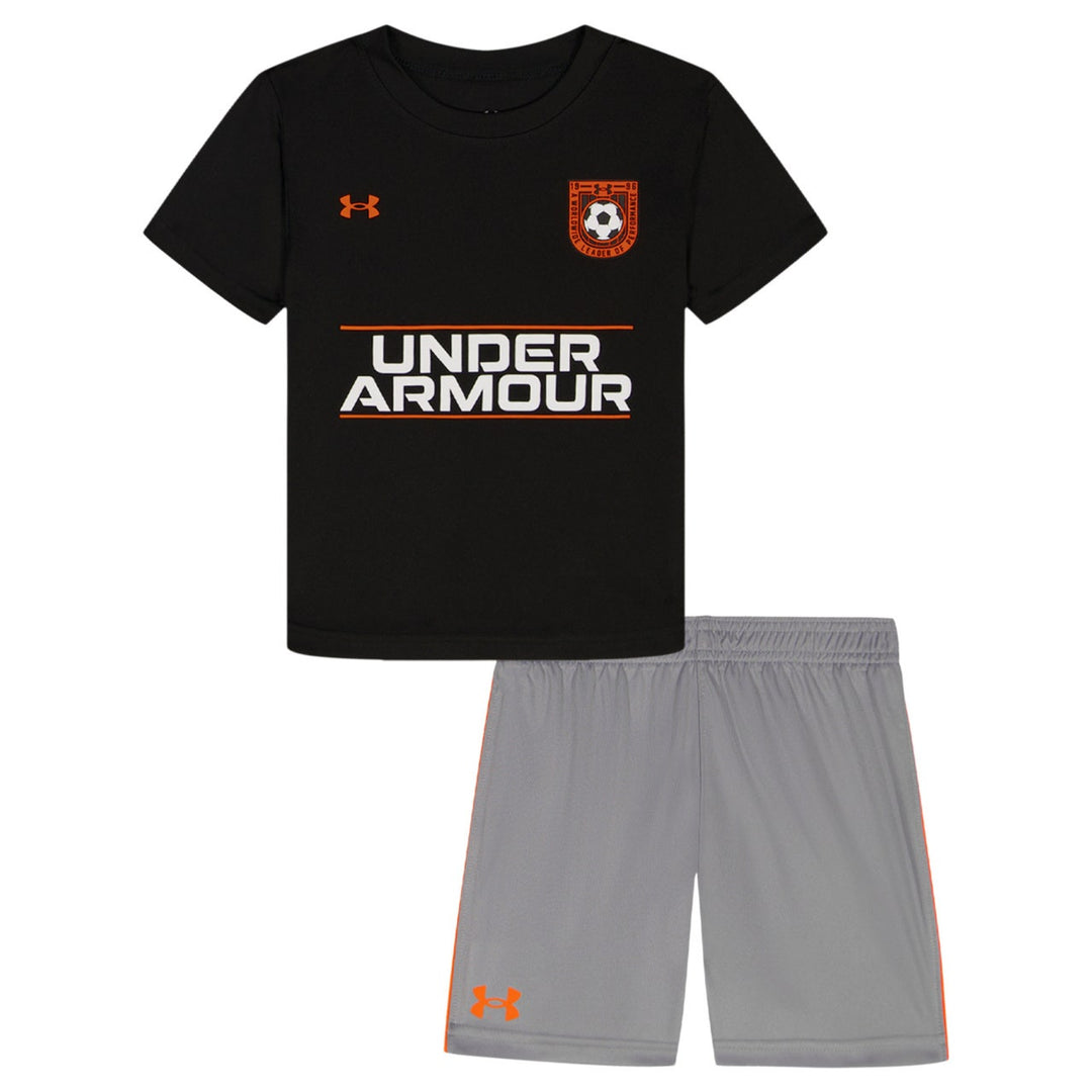 UNDER ARMOUR NIÑO CONJ. DE SHORT BLACK STEEL/ORANGE/WHITE